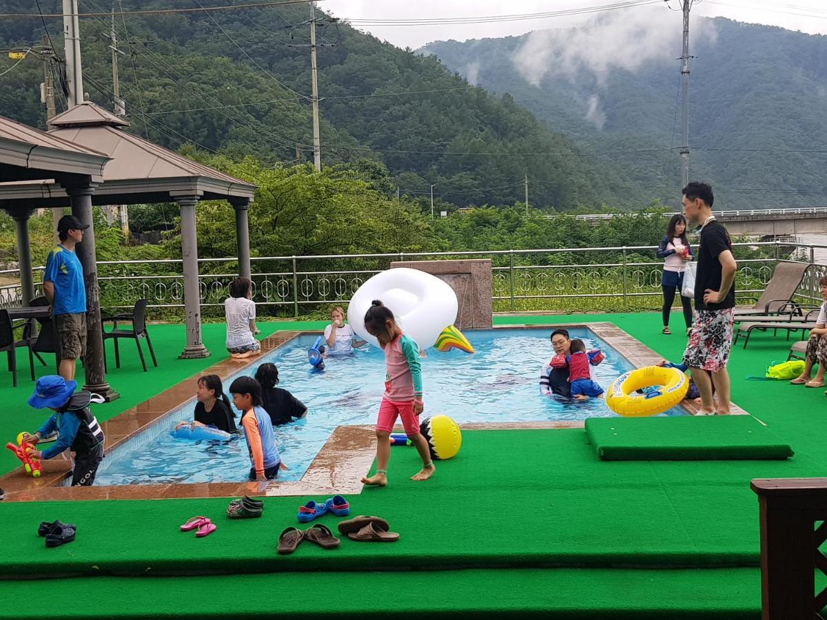 Tomato Pension Hongcheon Εξωτερικό φωτογραφία