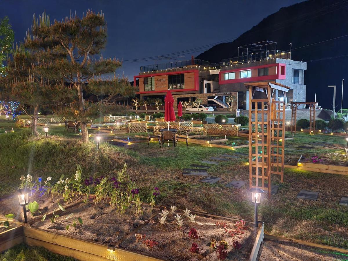 Tomato Pension Hongcheon Εξωτερικό φωτογραφία